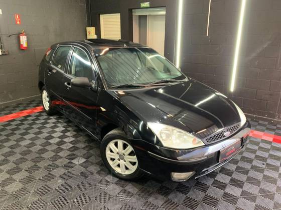 FORD FOCUS 2.0 GHIA 16V GASOLINA 4P AUTOMÁTICO